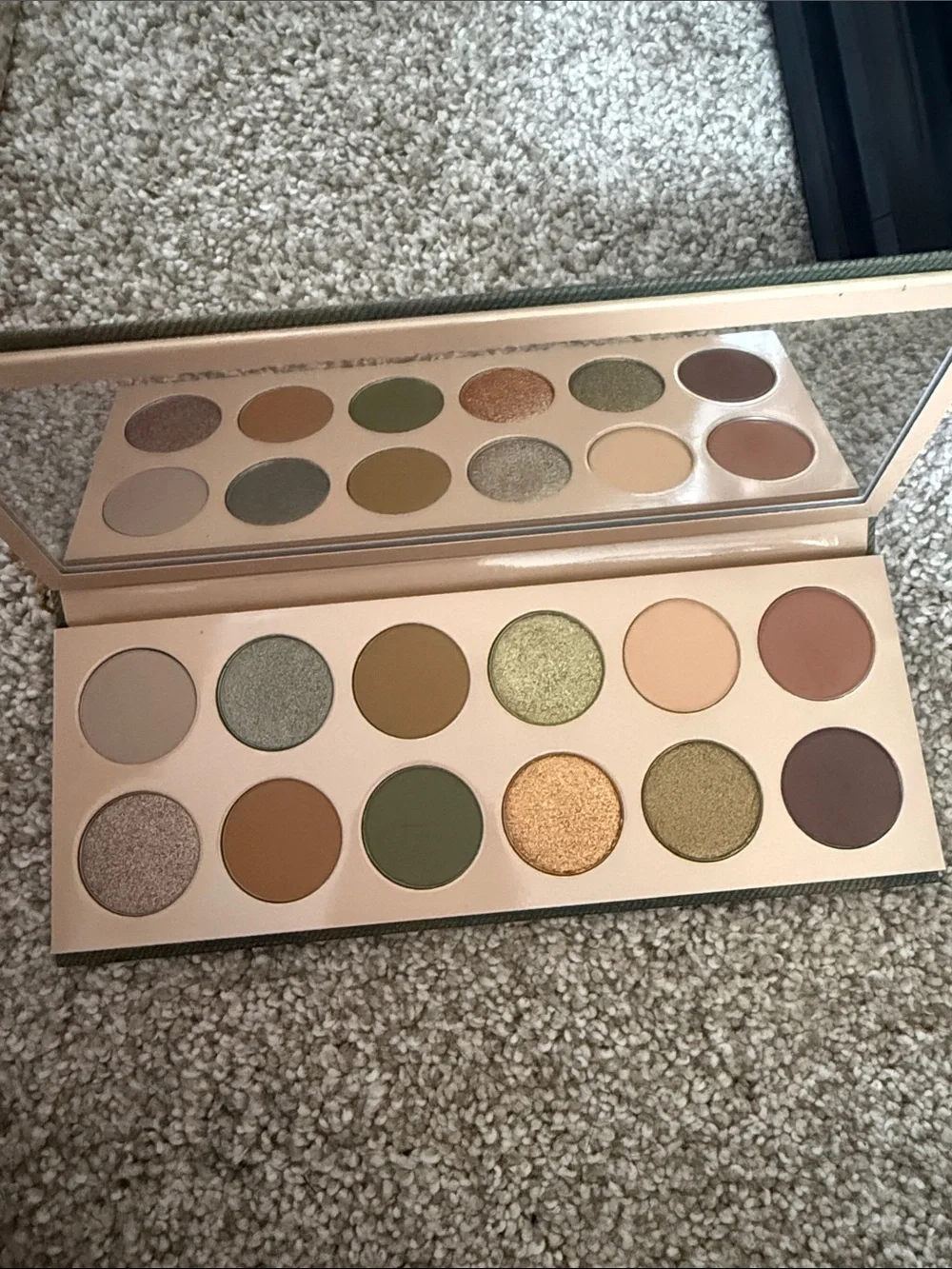 Kkw beauty camo eye shadow palette unused